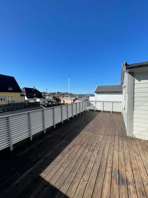 Lovely 2 Bedroom Apartmen With Free Parking Bergen Extérieur photo