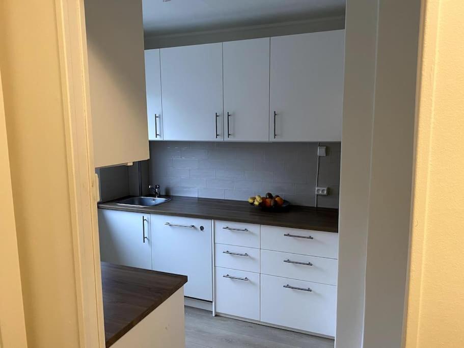 Lovely 2 Bedroom Apartmen With Free Parking Bergen Extérieur photo