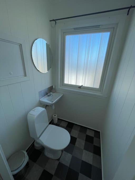 Lovely 2 Bedroom Apartmen With Free Parking Bergen Extérieur photo