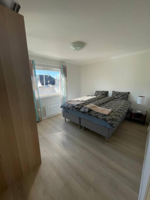 Lovely 2 Bedroom Apartmen With Free Parking Bergen Extérieur photo